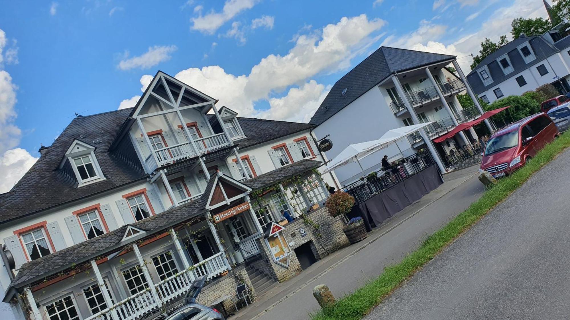 Hotel Zum Anker-Thulls Restaurant Neumagen-Dhron Extérieur photo